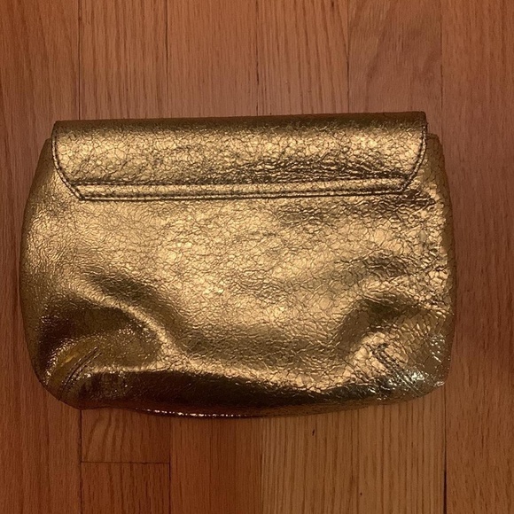 Juicy Couture Pam & Gela Gold Shimmery Magnetic Closure Clutch Purse Never Used - Picture 4 of 6